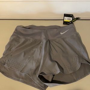 Nike Women’s Small Running shorts AQ5418-056